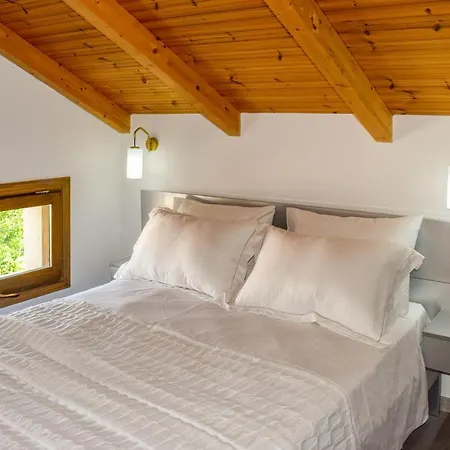 아파트 Ektor's In The Center Skiathos, Free Parking & Wifi *