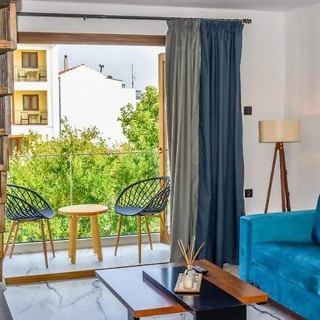 Ektor's In The City Center Skiathos, Free Parking & Wifi Apartment *