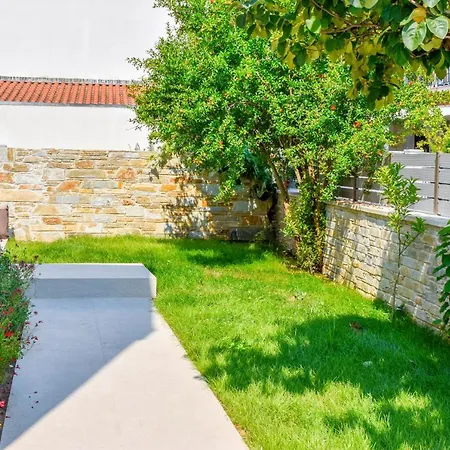아파트 Ektor's In The Center Skiathos, Free Parking & Wifi 스키아토스 타운