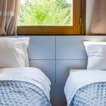 Ektor's In The City Center Skiathos, Free Parking & Wifi Apartment
