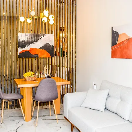 Ektor's In The City Center Skiathos, Free Parking & Wifi Apartment