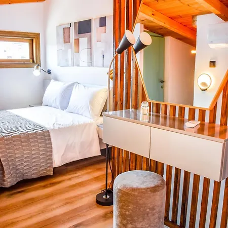 Ektor's In The City Center Skiathos, Free Parking & Wifi