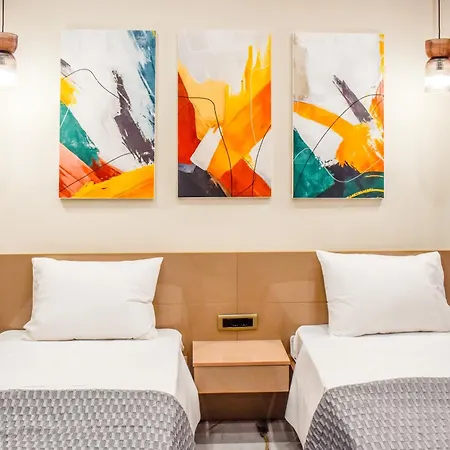 아파트 Ektor's In The Center Skiathos, Free Parking & Wifi *